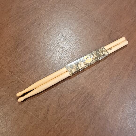 HARD ROCK CAFE HRC Natural Wood Drum Sticks 16" Sacramento. New - Picture 6 of 7